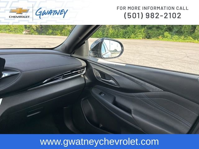 Used 2025 Buick Envista Sport Touring w/ Convenience I Package FWD image 25