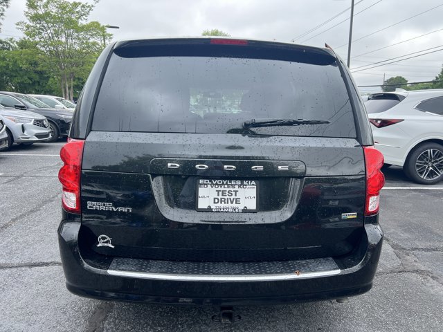 Used 2019 Dodge Grand Caravan SE w/ UConnect Hands-Free Group FWD image 4