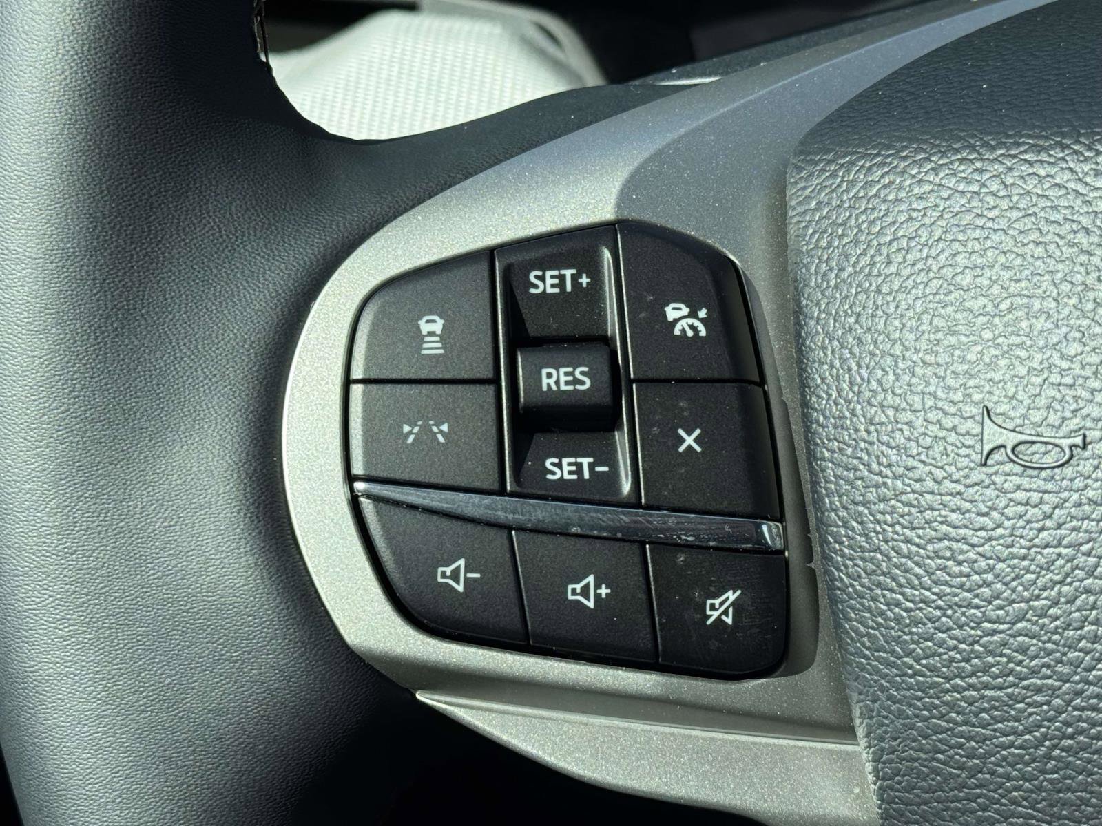 New 2026 Ford Explorer Active image 18