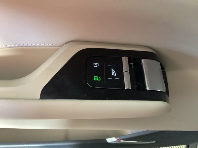 New 2026 Volvo EX90 Ultra AWD/4WD image 17