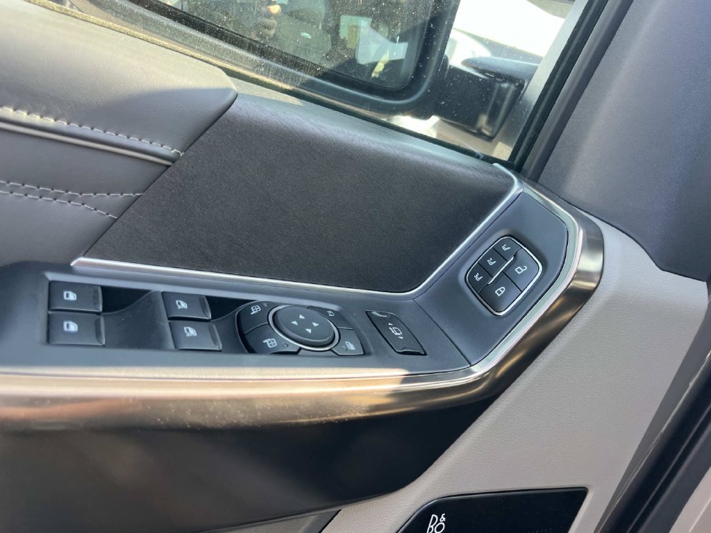 New 2027 Ford F350 Platinum w/ Platinum Plus Package AWD/4WD image 28