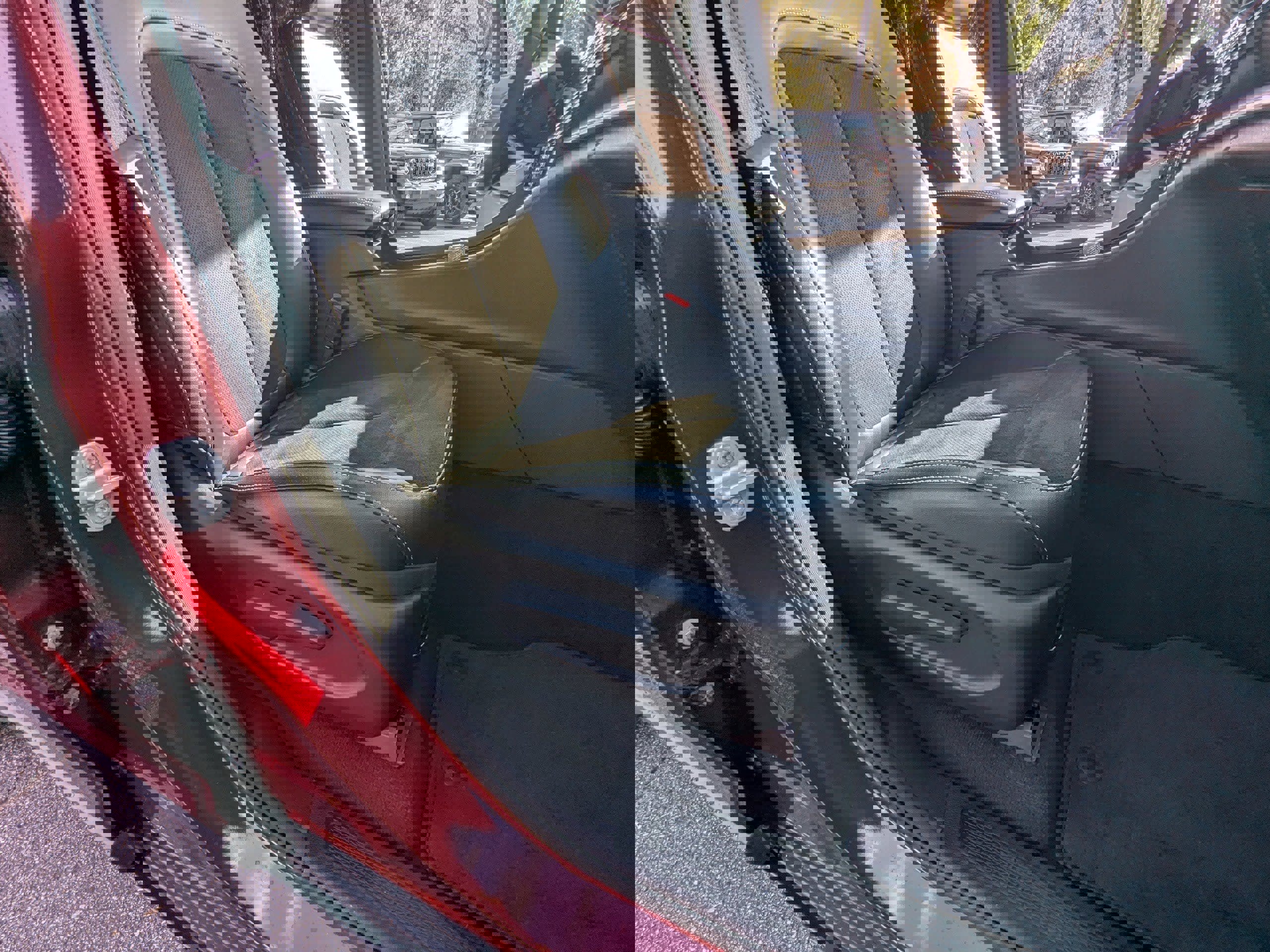 Certified 2023 Jeep Grand Cherokee Altitude image 17