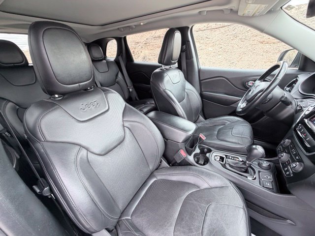 Used 2021 Jeep Cherokee Limited AWD/4WD image 34