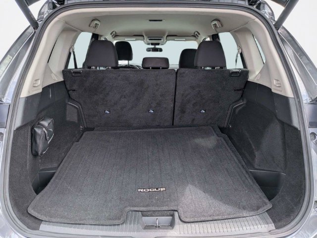 Used 2025 Nissan Rogue SV AWD/4WD image 12