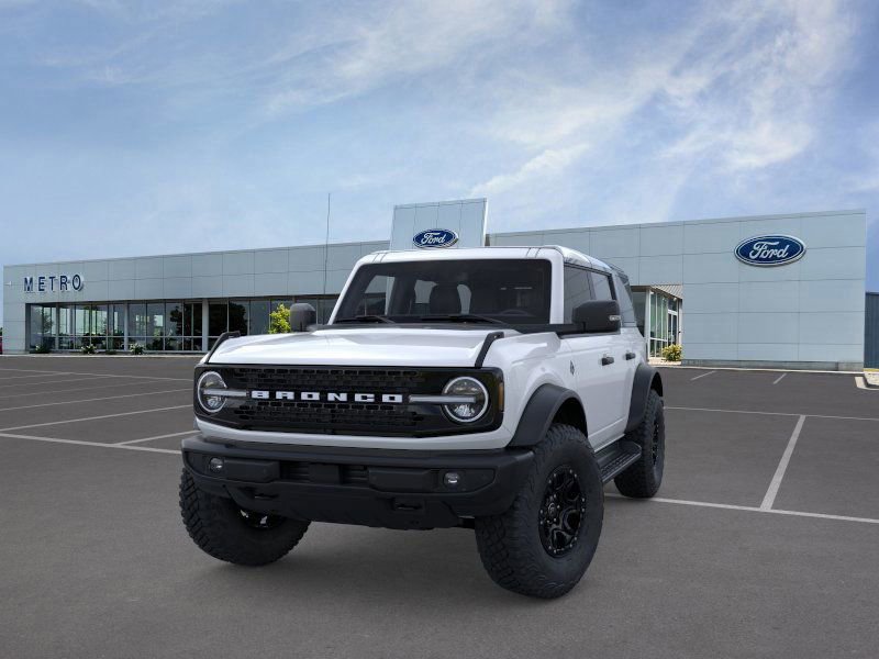 New 2025 Ford Bronco Outer Banks w/ Sasquatch Package image 2