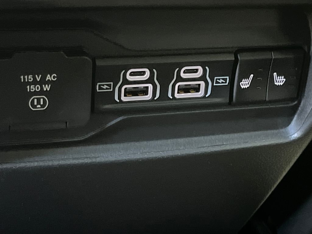 New 2025 Jeep Grand Cherokee Limited w/ Trailer Tow Package image 23