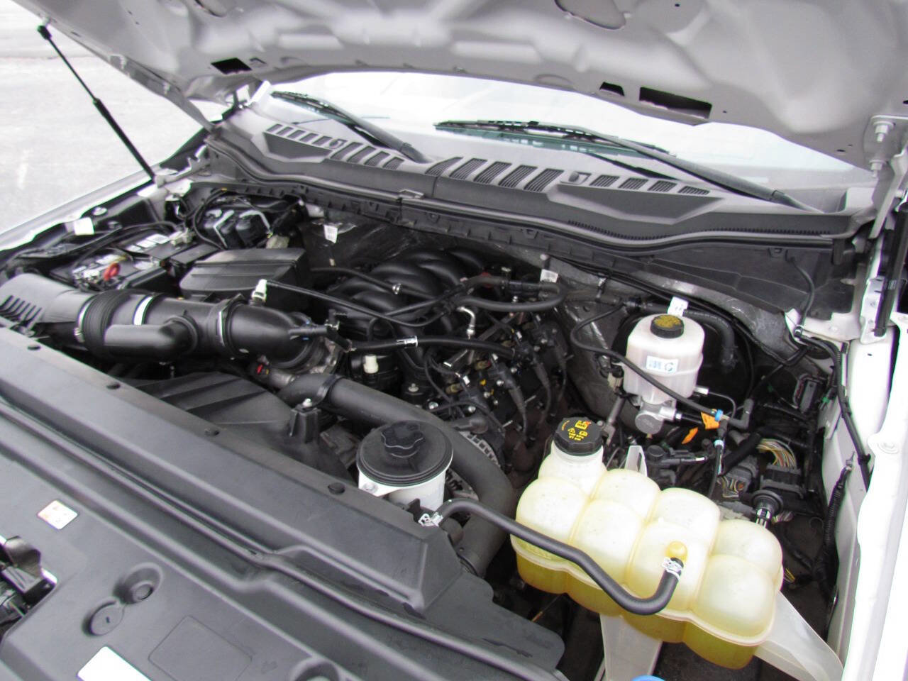 Used 2022 Ford F250 XL w/ STX Appearance Package image 25