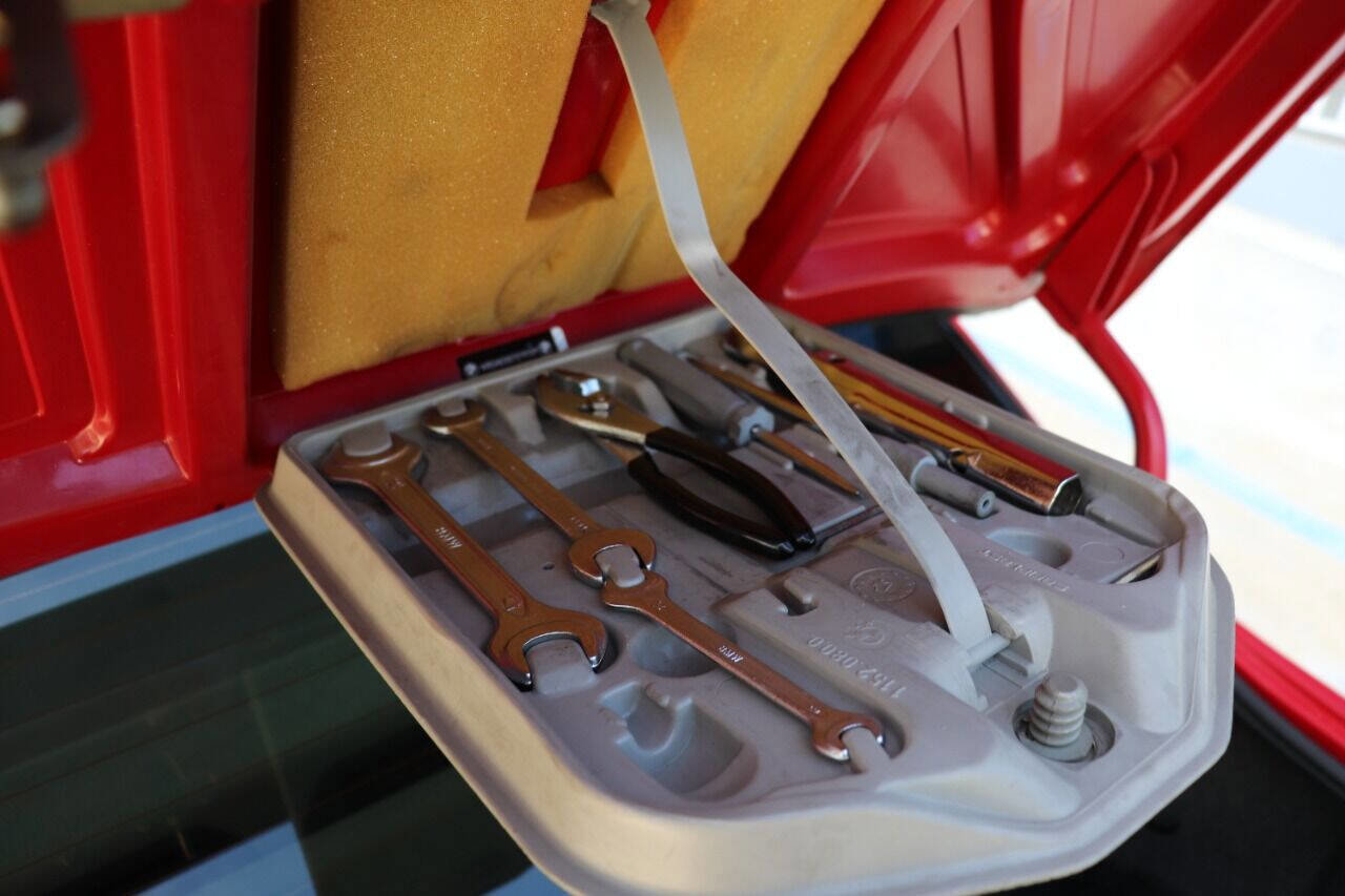 Used 1988 BMW M3 Coupe image 31