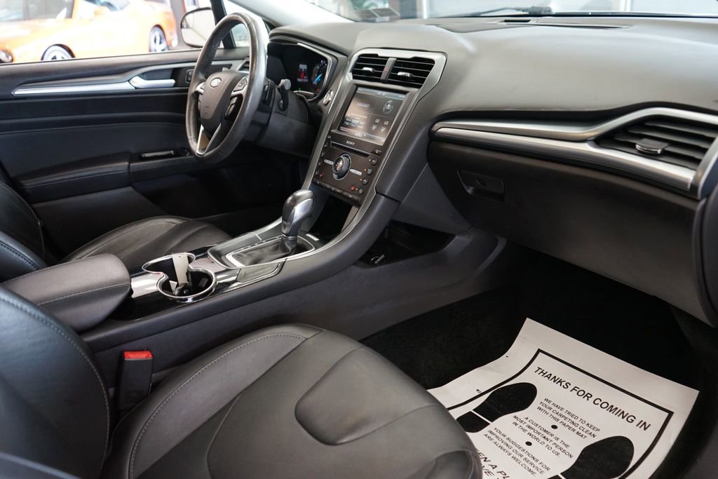 Used 2016 Ford Fusion Titanium FWD image 41