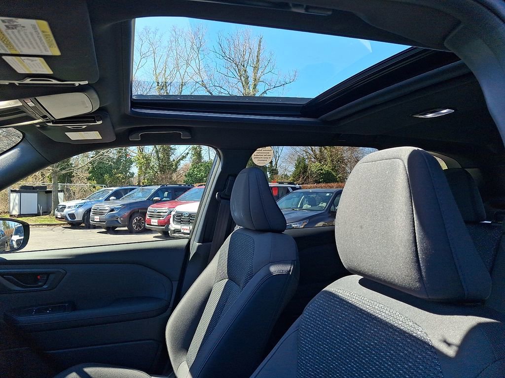 Used 2025 Subaru Forester Premium image 14