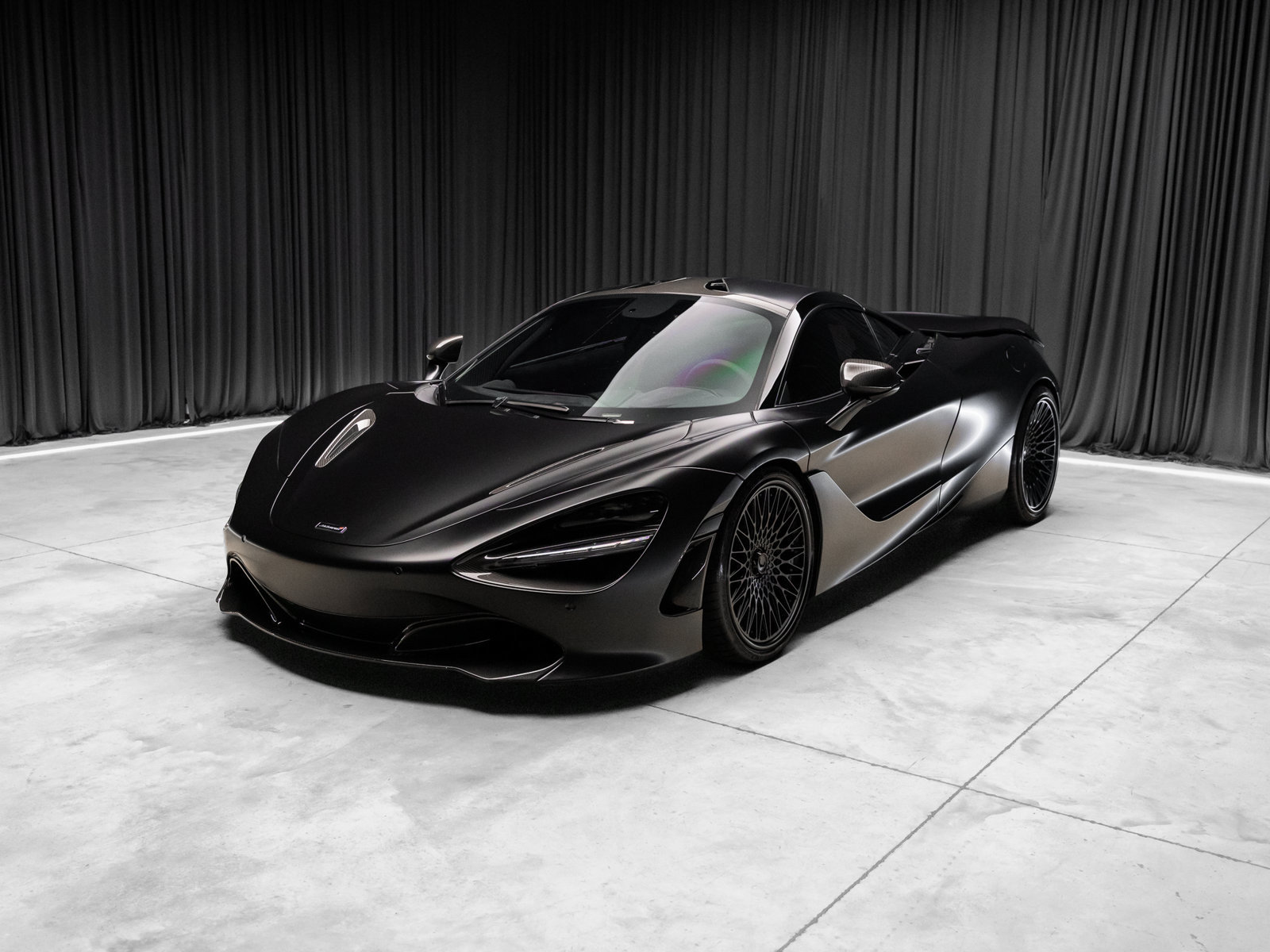 Used 2018 McLaren 720S RWD image 26