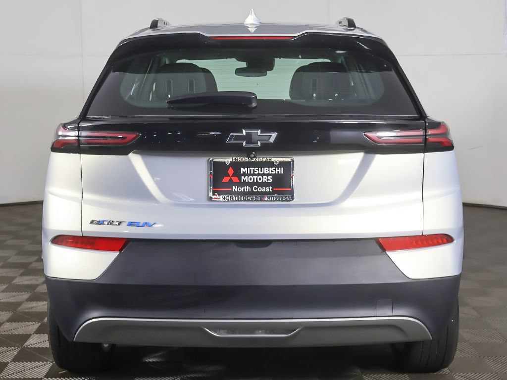 Used 2023 Chevrolet Bolt EUV LT FWD image 9