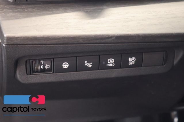 Used 2023 Nissan Ariya FWD image 14