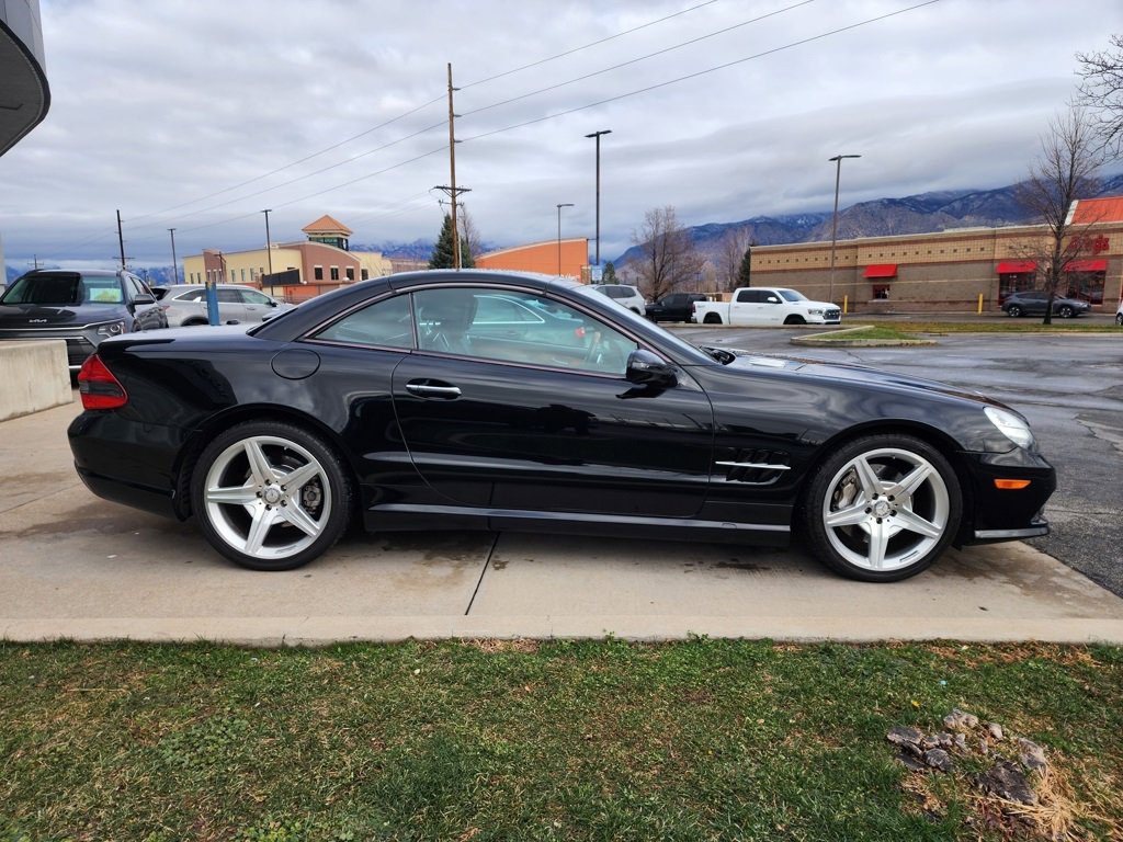 Used 2009 Mercedes-Benz SL 550 image 4