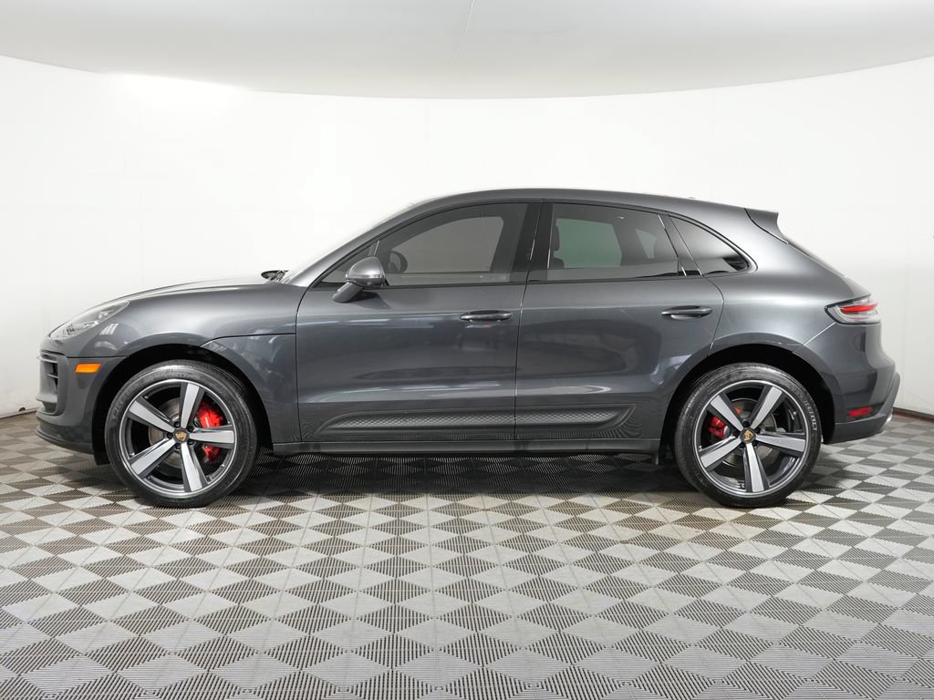 Certified 2023 Porsche Macan S AWD/4WD image 2