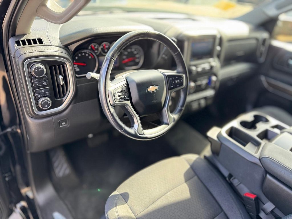 Used 2021 Chevrolet Silverado 1500 LT image 13