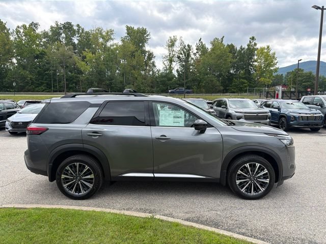 New 2026 Nissan Pathfinder Platinum AWD/4WD image 4
