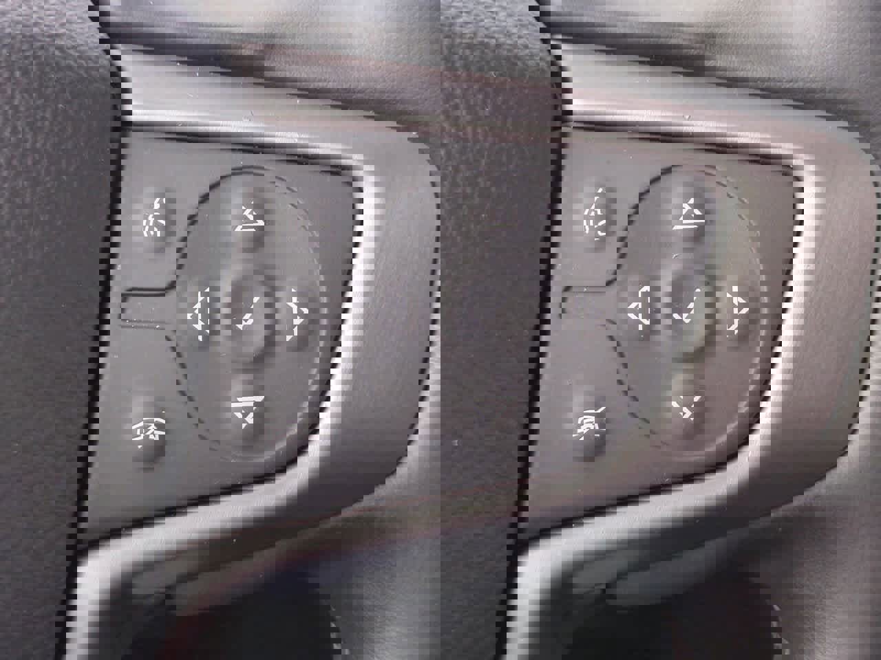 Used 2023 GMC Acadia AT4 w/ Technology Package image 26