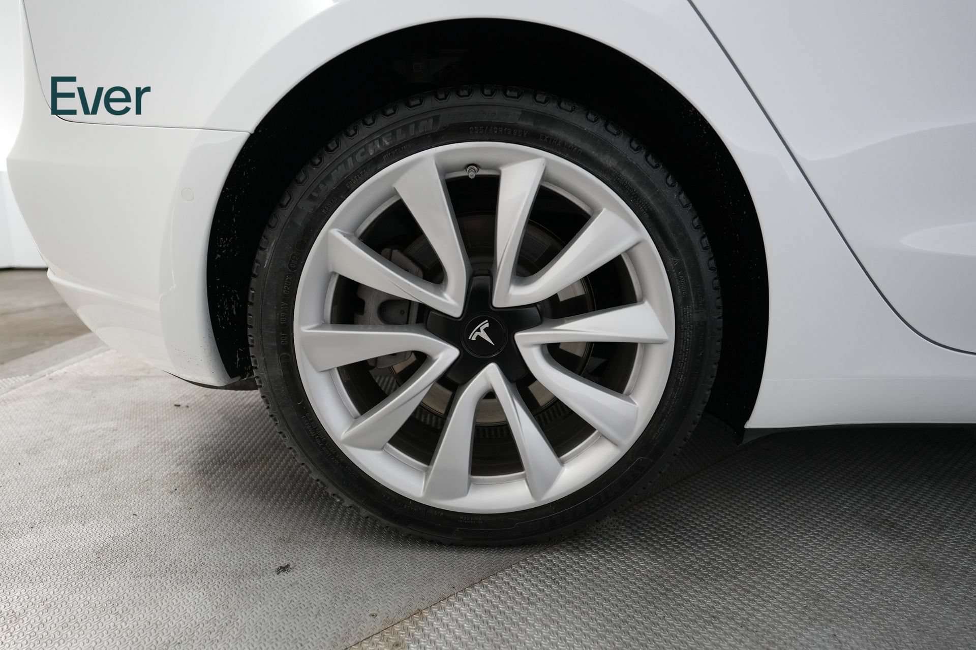 Used 2020 Tesla Model 3 Standard Range RWD image 22