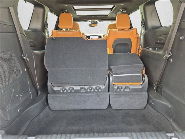 Used 2023 Chrysler Pacifica Pinnacle AWD/4WD image 6