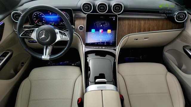 Used 2025 Mercedes-Benz GLC 350e 4MATIC image 56