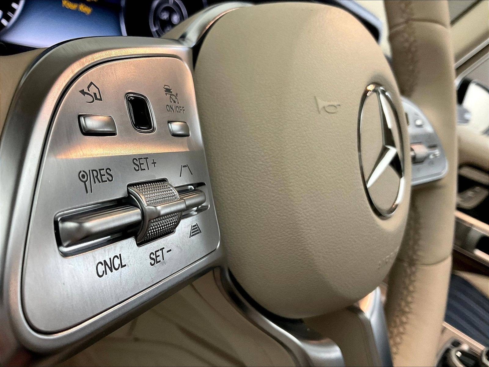 Used 2020 Mercedes-Benz G 550 image 37