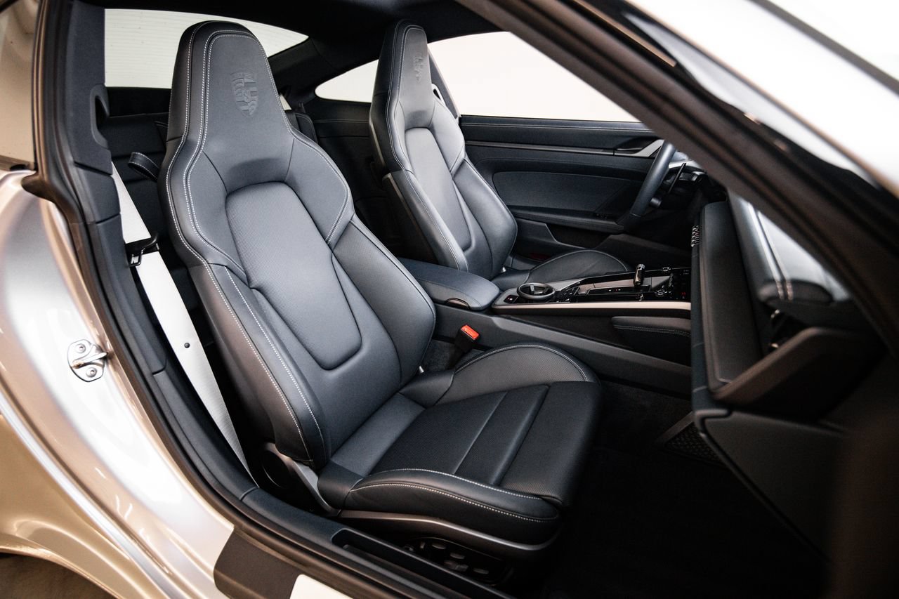 Certified 2025 Porsche 911 Carrera S RWD image 29