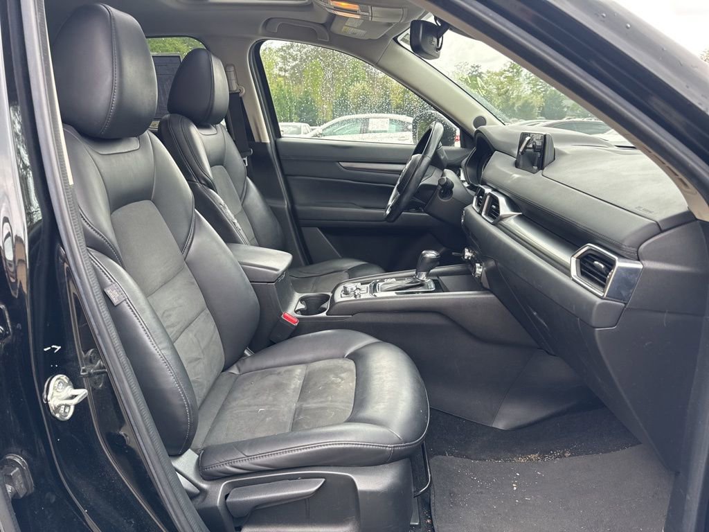 Used 2017 MAZDA CX-5 Touring w/ Preferred Equipment Package FWD image 8