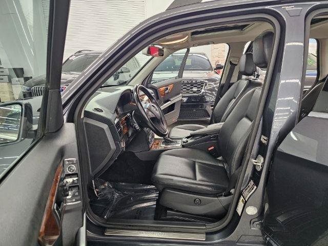 Used 2010 Mercedes-Benz GLK 350 4MATIC image 27