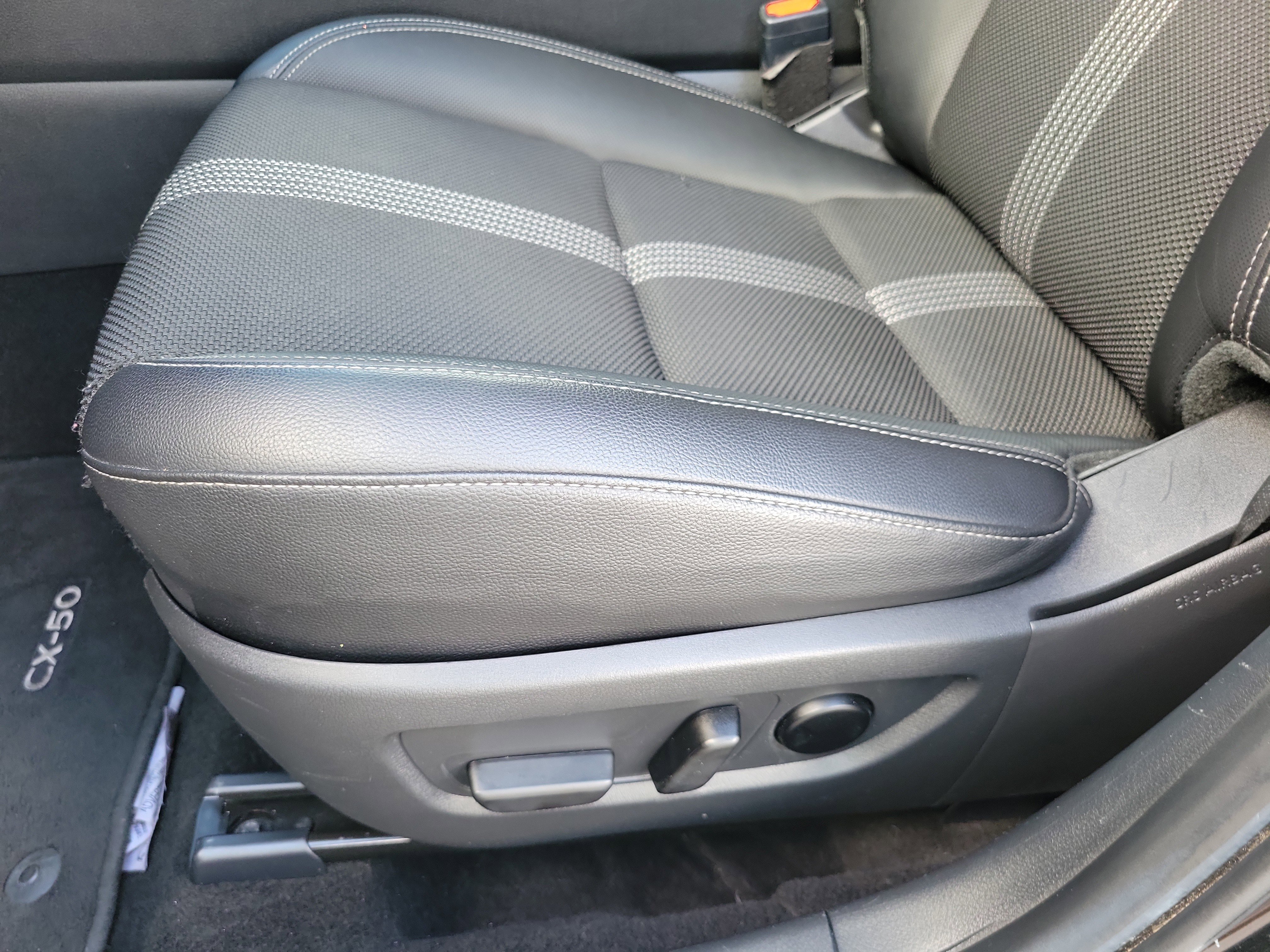 Used 2024 MAZDA CX-50 AWD 2.5 S w/ Preferred Package image 15