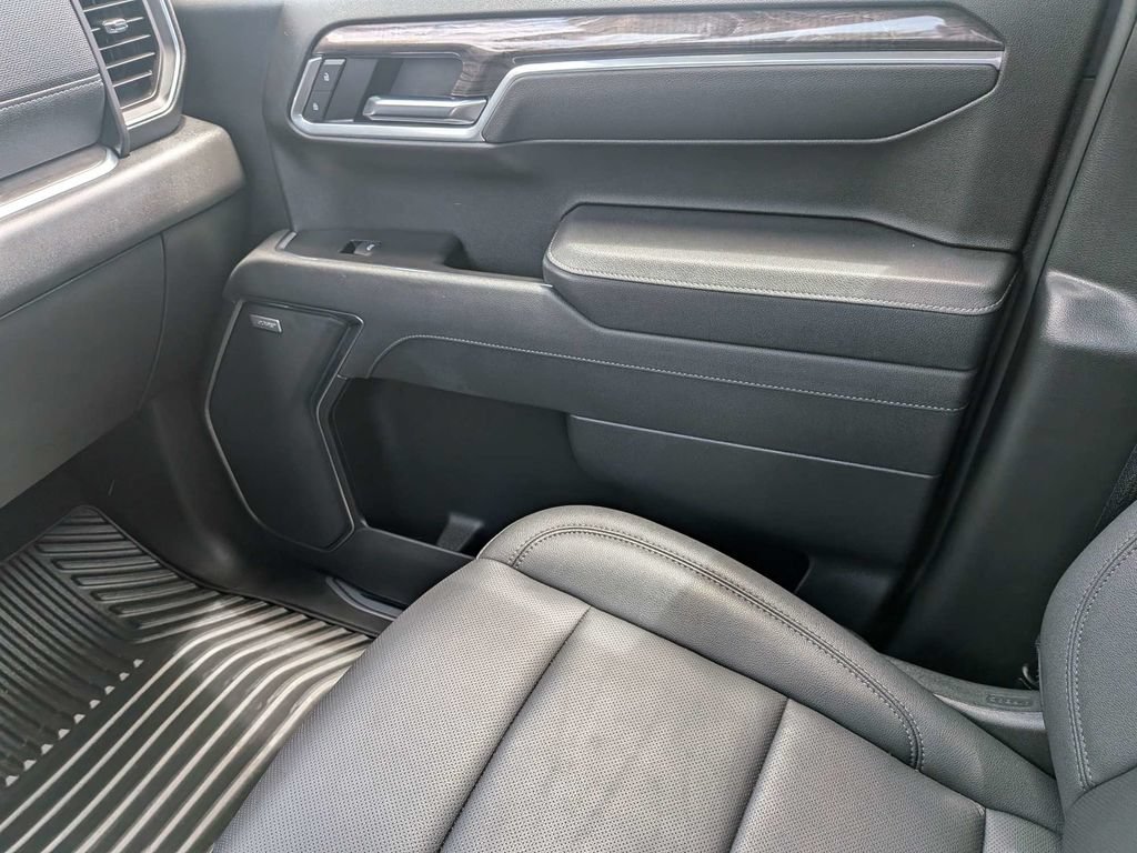 Used 2025 Chevrolet Silverado 1500 LTZ w/ Technology Package AWD/4WD image 16
