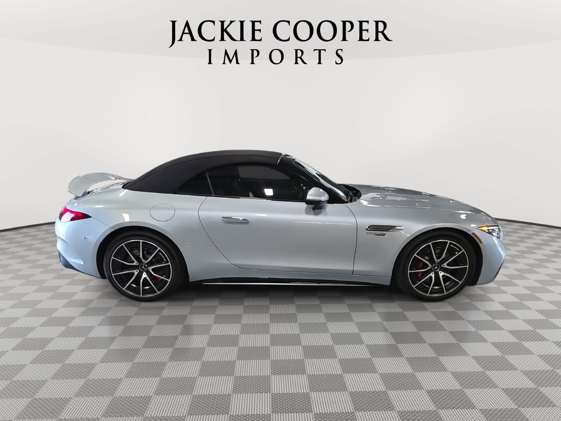 Used 2022 Mercedes-Benz SL 55 AMG 4MATIC image 4