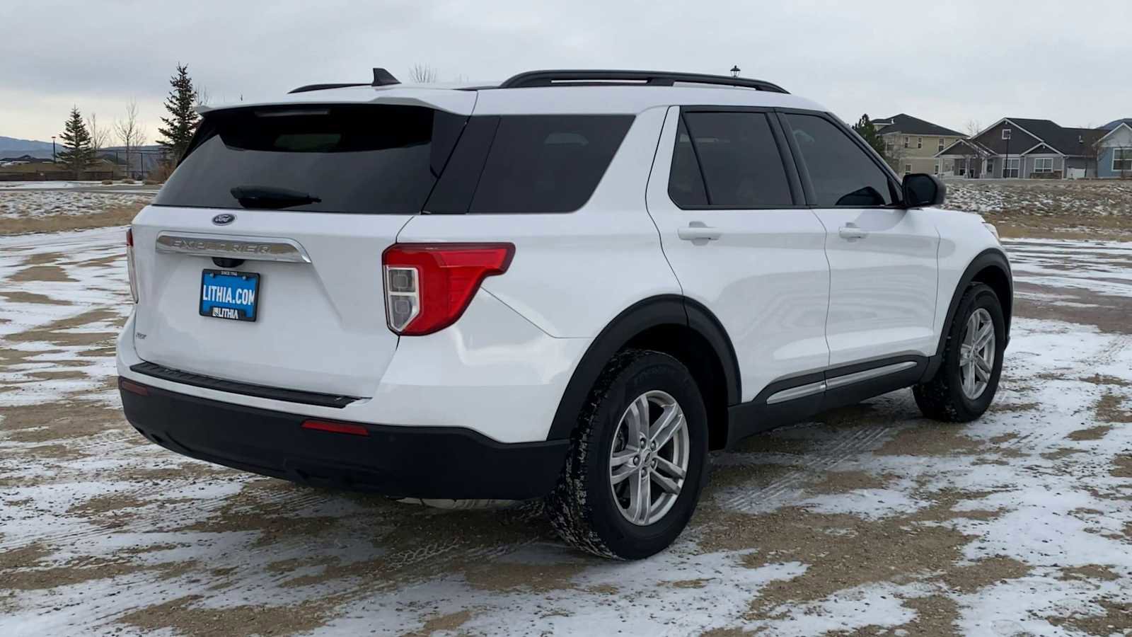 Used 2022 Ford Explorer XLT image 8