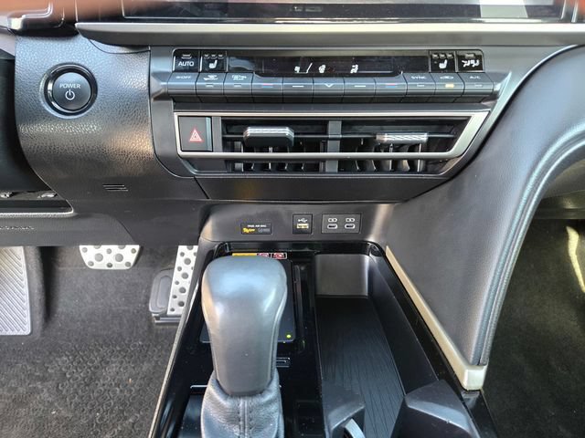Used 2025 Toyota Camry XSE AWD/4WD image 17