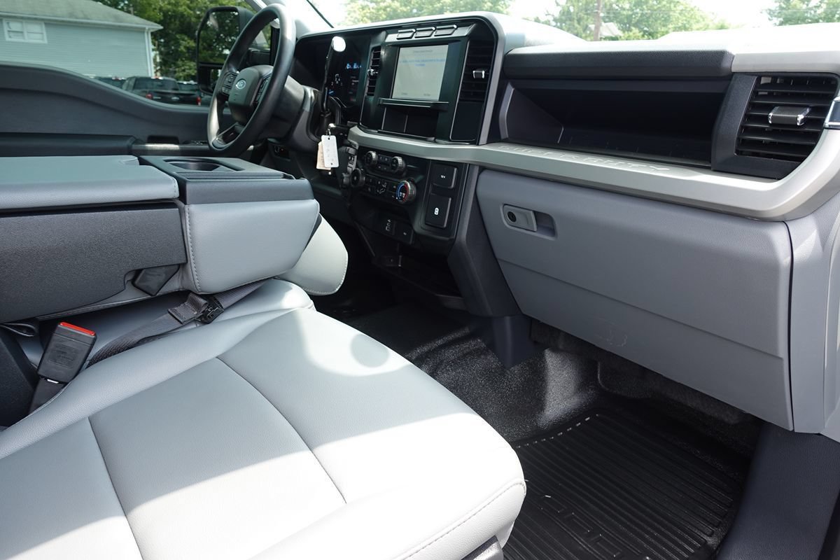 Used 2024 Ford F350 XL w/ XL Off-Road Package AWD/4WD image 34