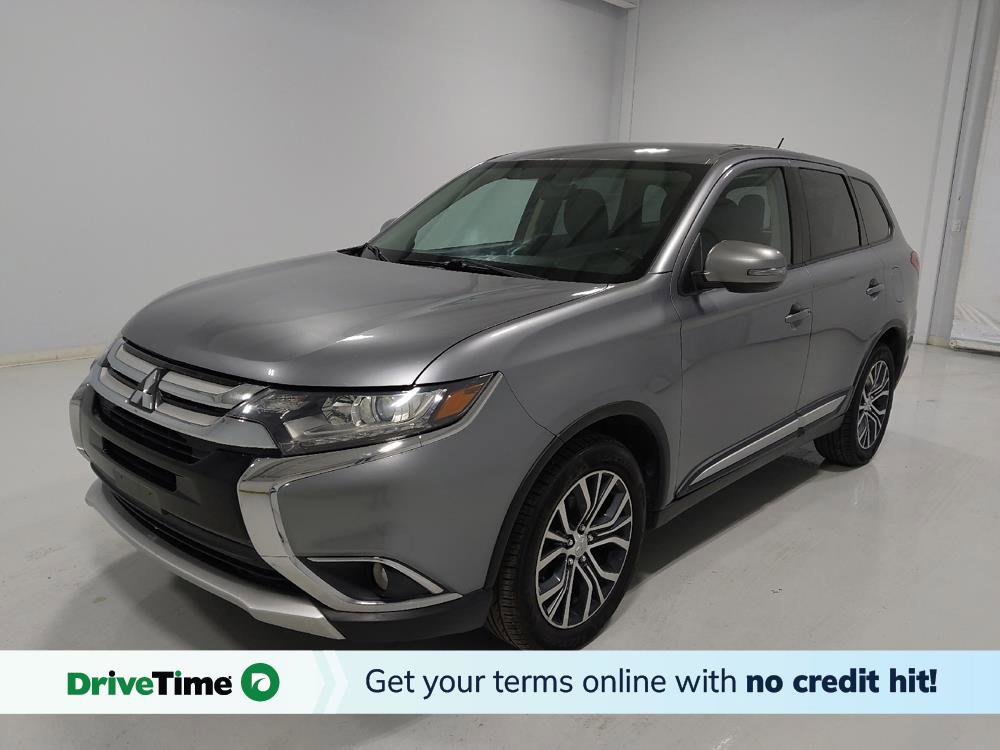 Used 2016 Mitsubishi Outlander SE image 1