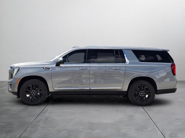 New 2026 GMC Yukon XL Denali w/ Denali Reserve Package AWD/4WD image 3