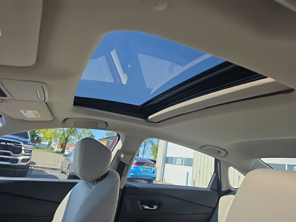 Certified 2025 Honda Accord SE image 13