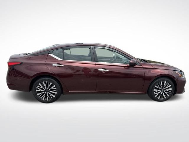 Used 2023 Nissan Altima 2.5 SV FWD image 6