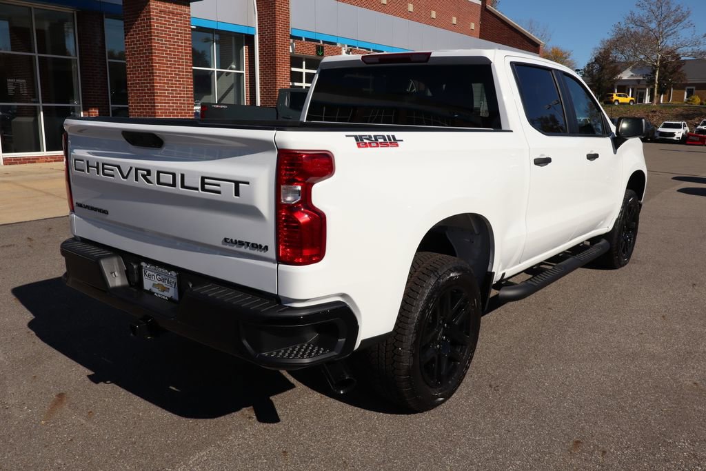 Used 2025 Chevrolet Silverado 1500 Custom Trail Boss w/ Turbomax Blackout Package image 34