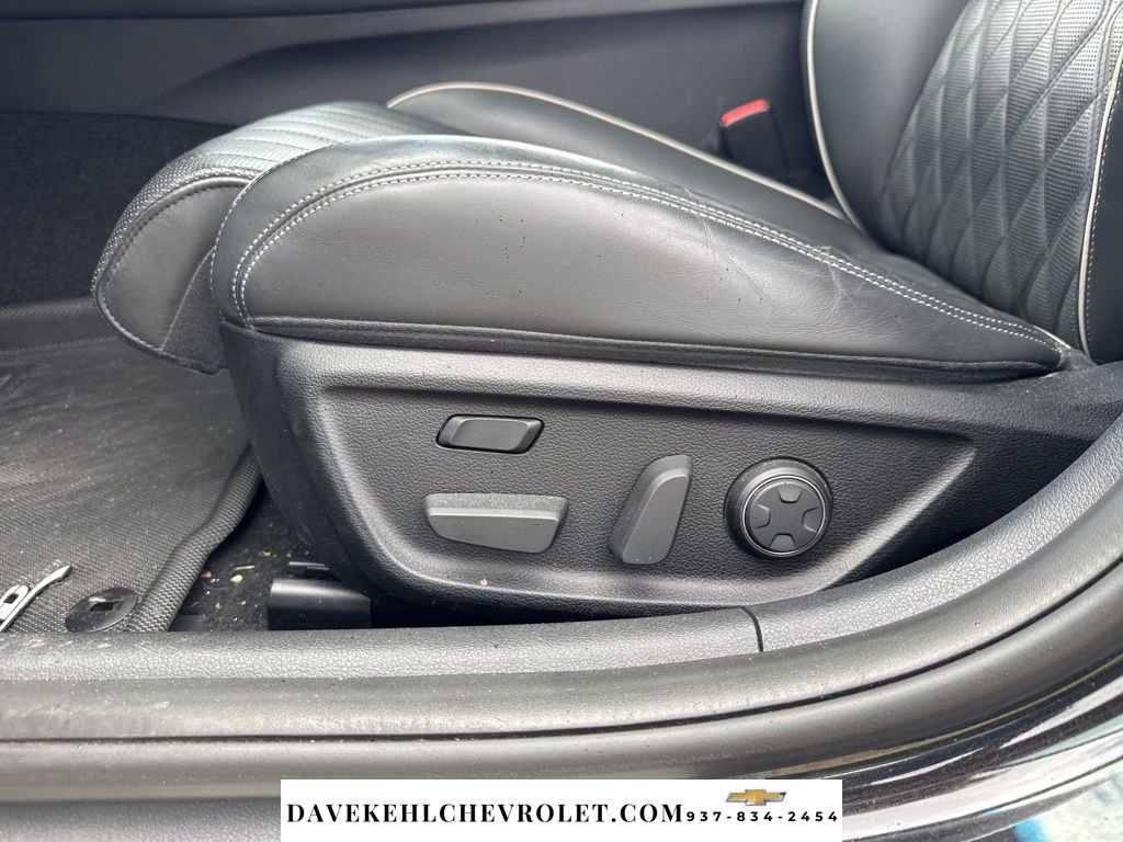 Used 2019 Genesis G70 2.0T Advanced w/ Dynamic Package AWD/4WD image 19