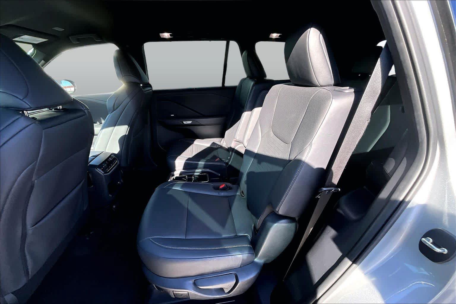 Used 2025 Lexus TX 500h AWD w/ Technology Package image 20