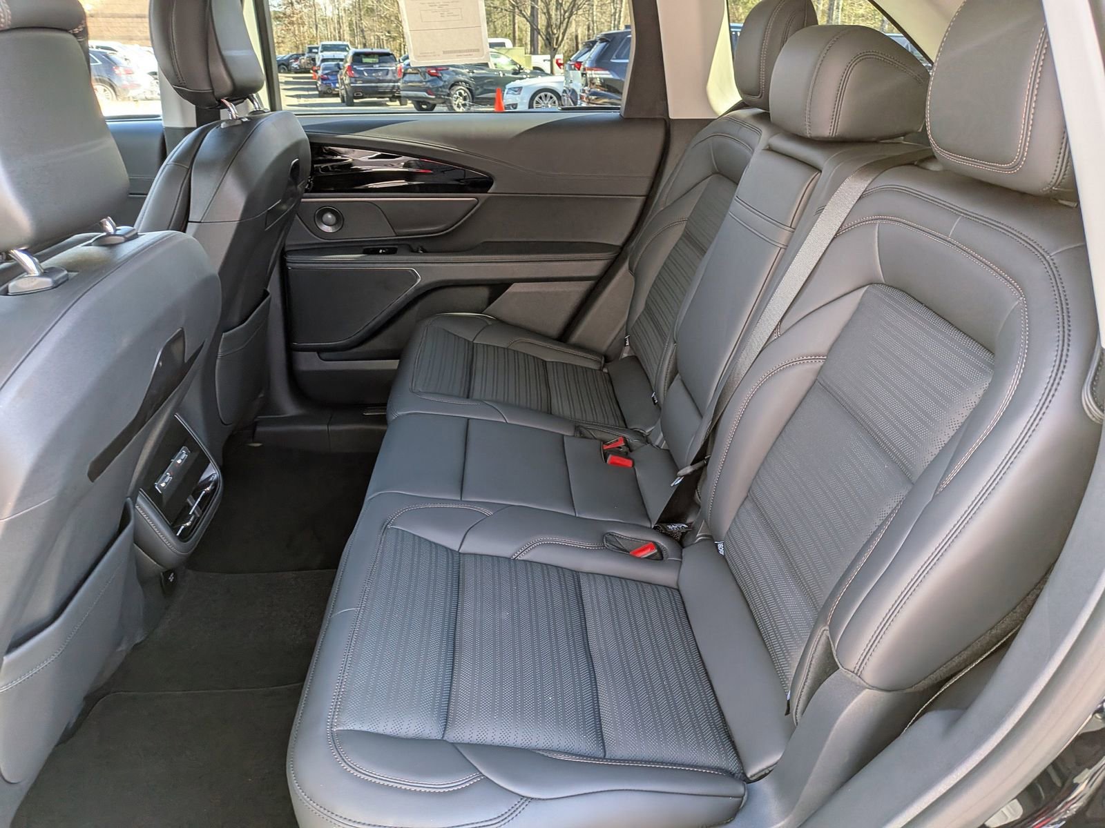 New 2026 Lincoln Nautilus Reserve w/ Jet Appearance Package image 17