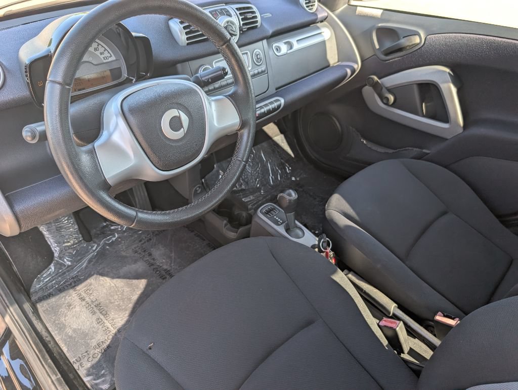 Used 2014 smart fortwo pure RWD image 8