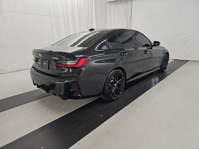 Used 2023 BMW 330i xDrive Sedan w/ M Sport Package image 3