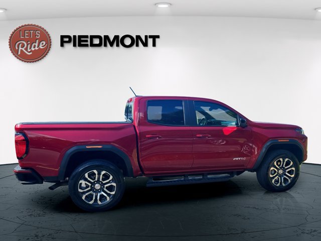 Used 2024 GMC Canyon AT4 w/ AT4 Premium Package AWD/4WD image 4