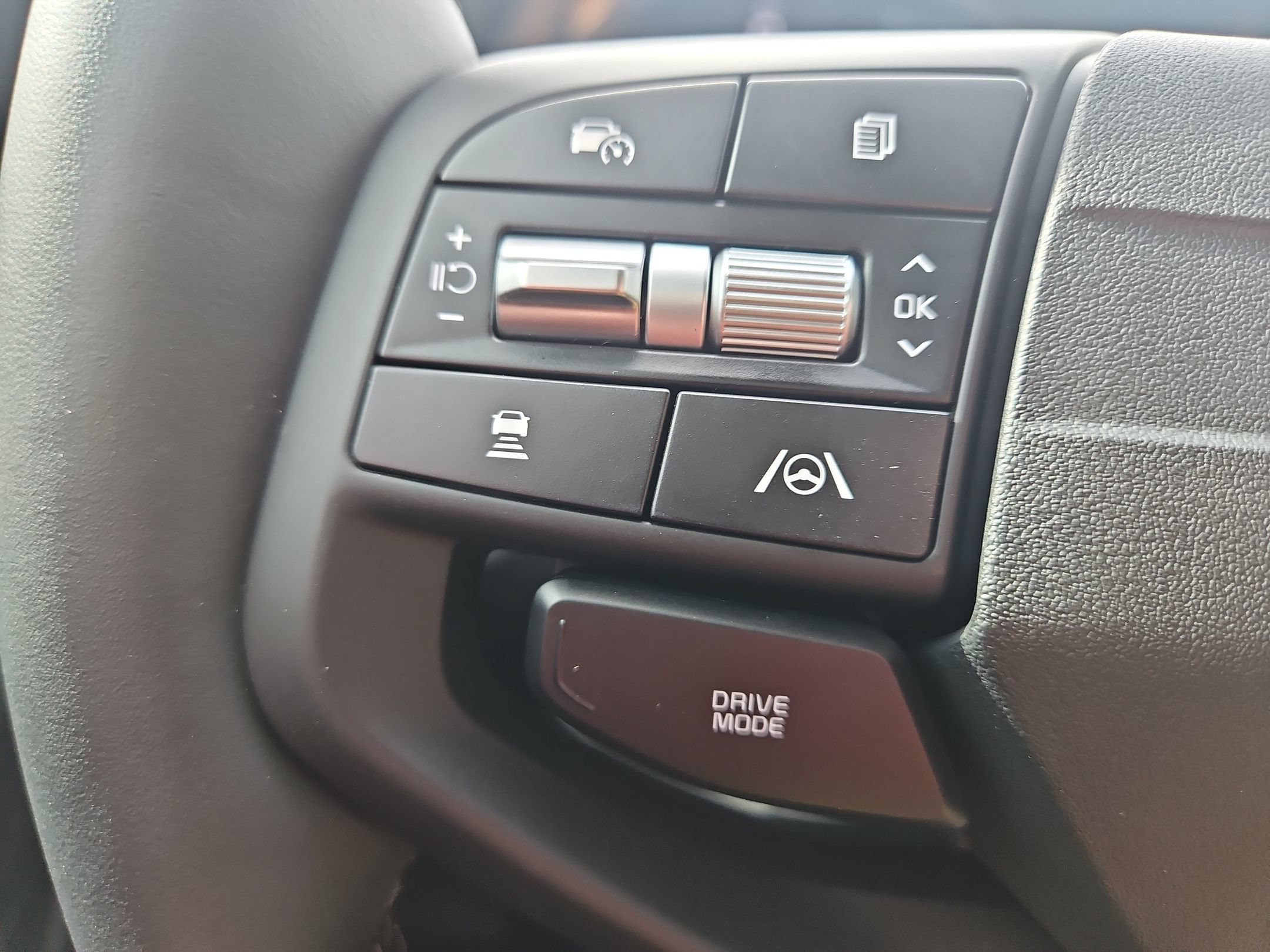 New 2026 Kia Sportage LX FWD image 22