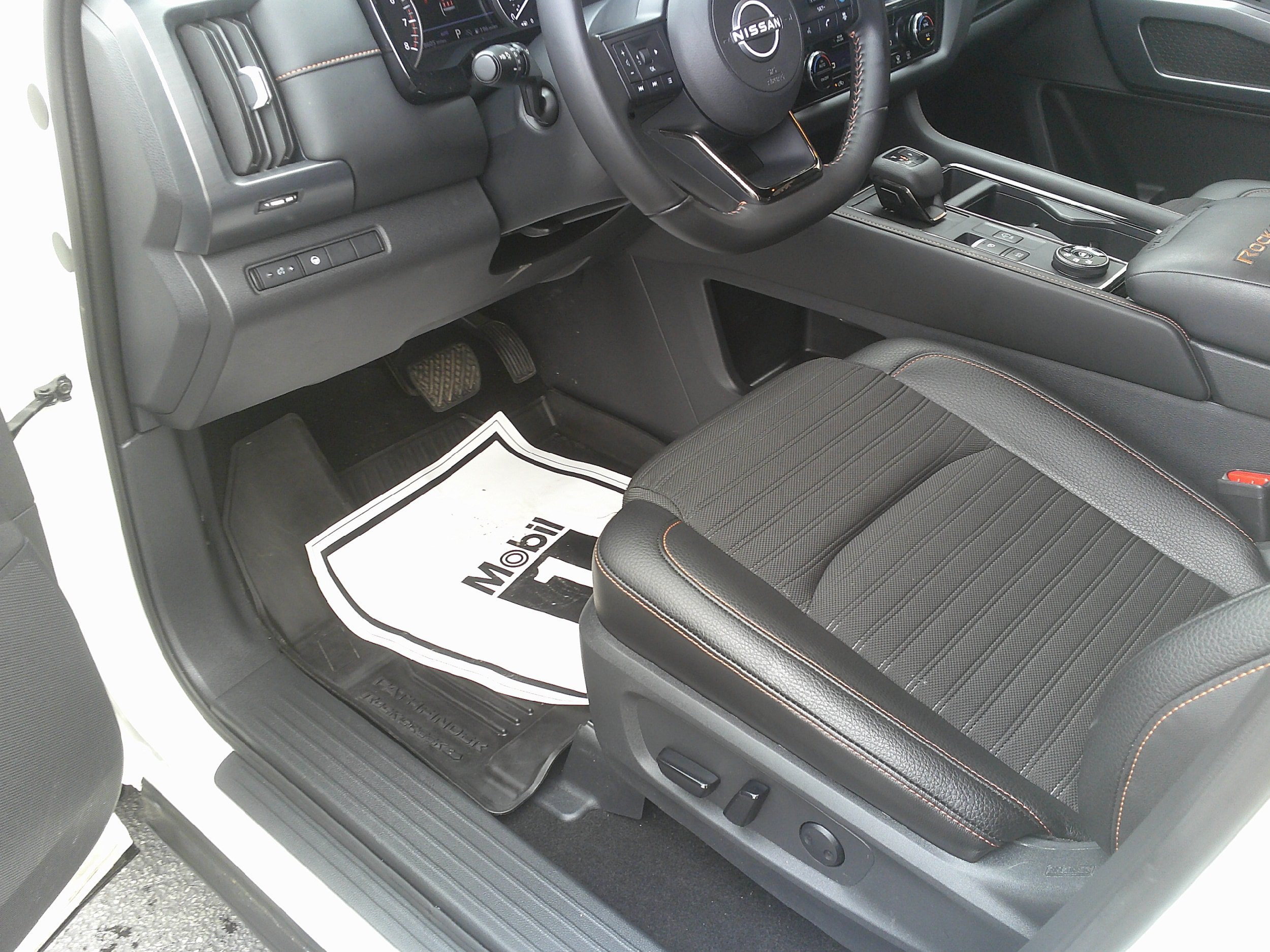 Used 2024 Nissan Pathfinder Rock Creek AWD/4WD image 19