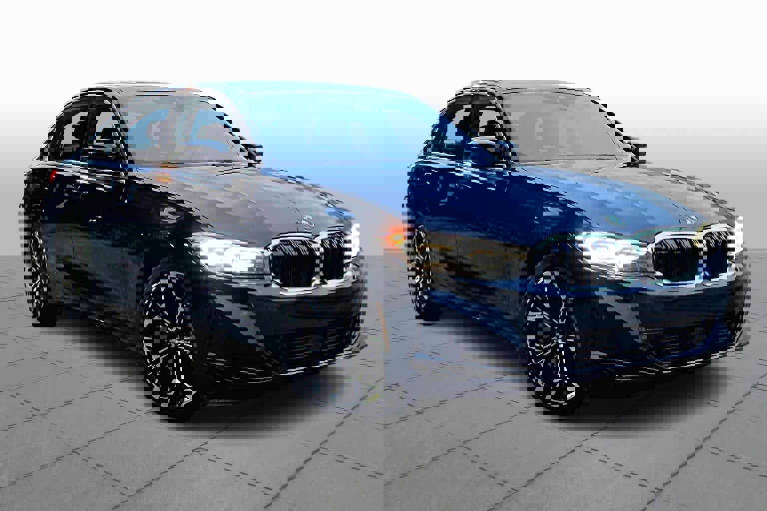 Certified 2025 BMW 330i Sedan image 2