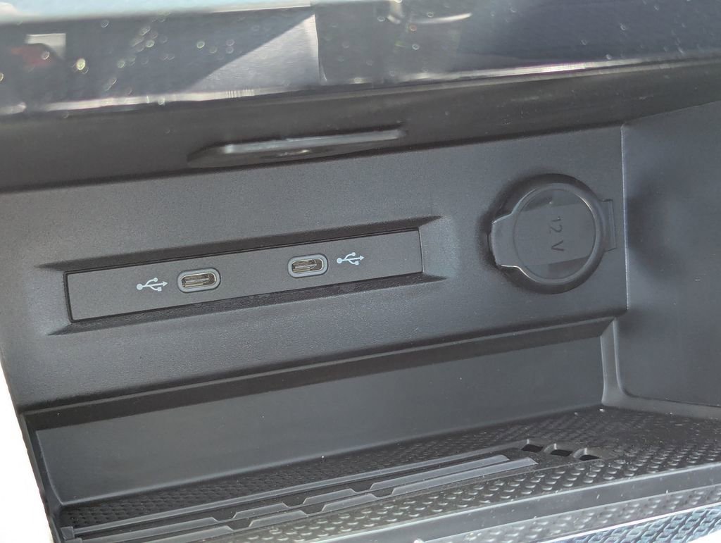 New 2026 Volkswagen Taos SE AWD/4WD image 21